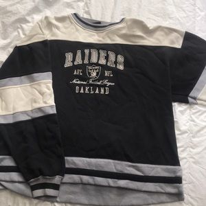 Vintage raider crew neck